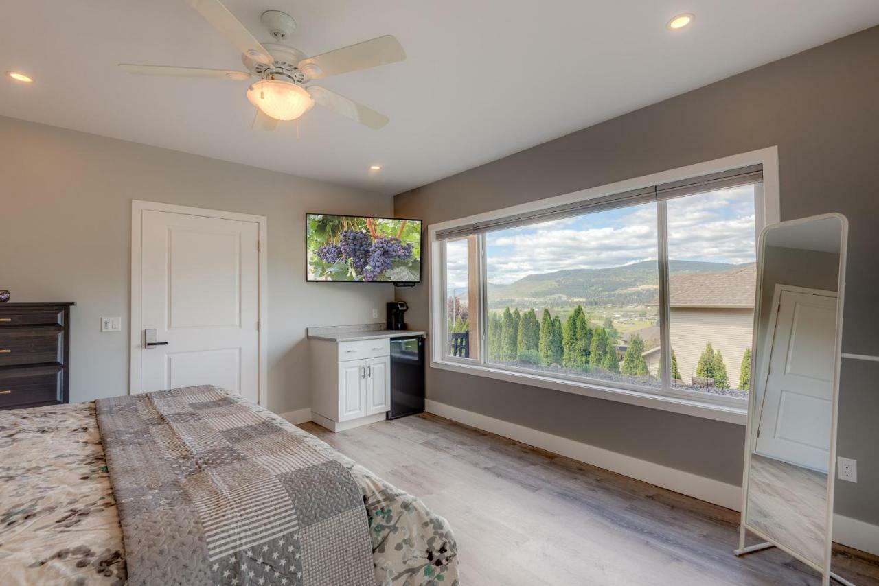 Adela'S Bed And Breakfast West Kelowna Esterno foto