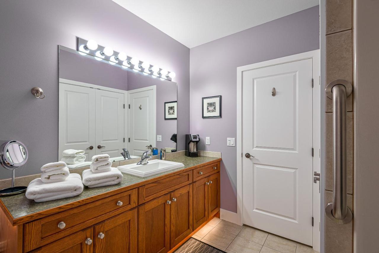 Adela'S Bed And Breakfast West Kelowna Esterno foto